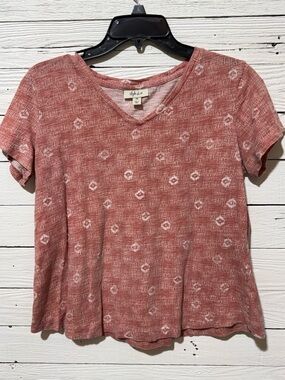 Style & Co. Short Sleeve V-Neck Tee in Dusty Rose with White Motif
